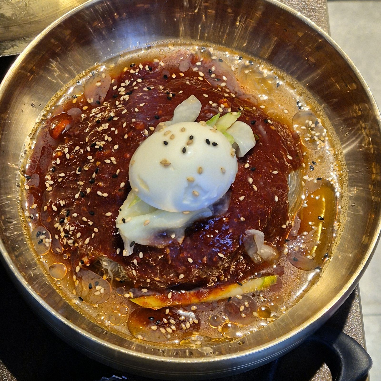 100% 수제 함흥식 냉면