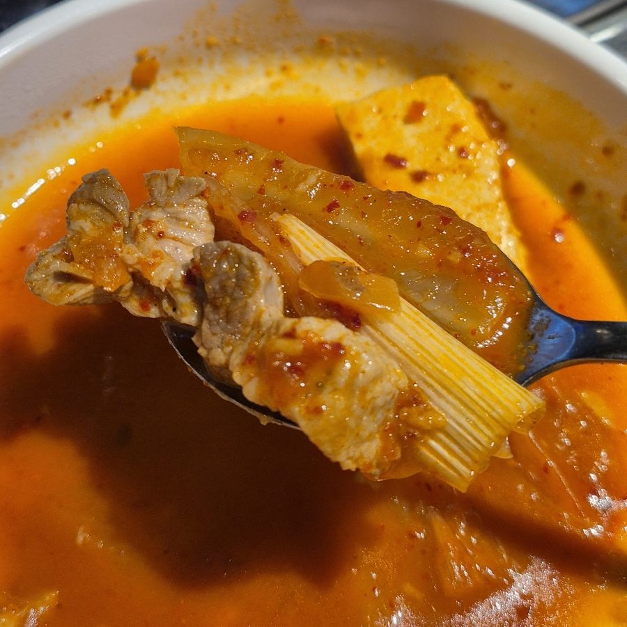 상에 차려진 소고기 한 상